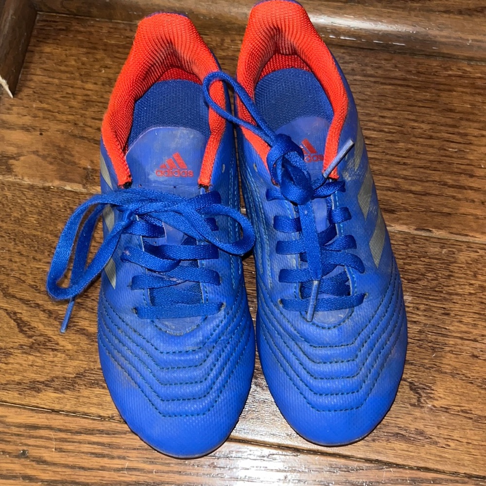 Adidas predato soccer shoes